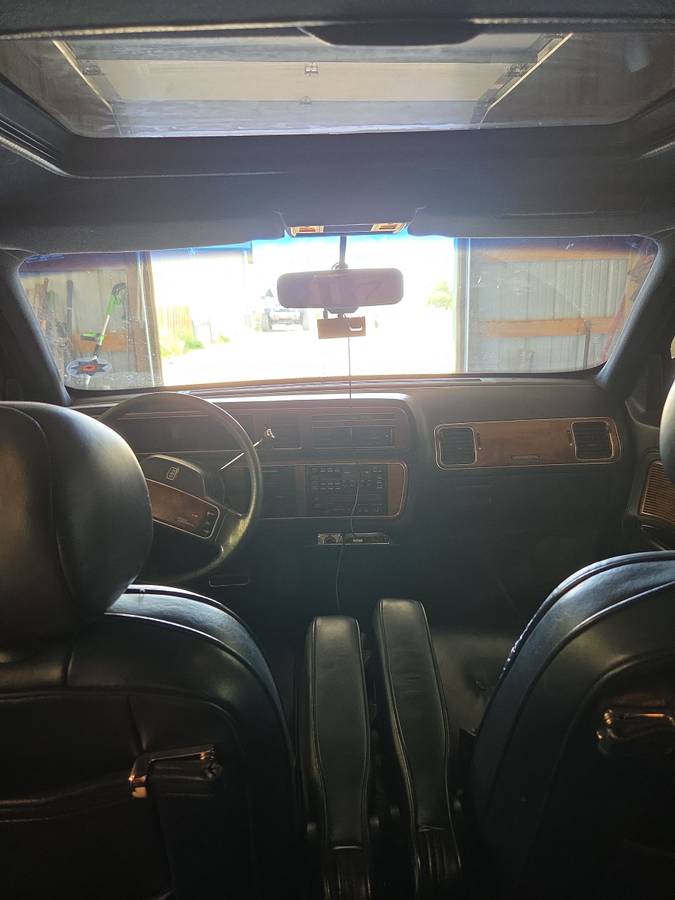 Lincoln-continental-1988-blue-7
