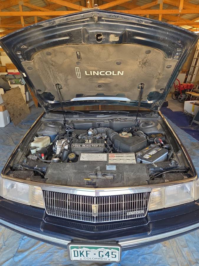 Lincoln-continental-1988-blue-9