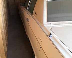 Lincoln-continental-collectors-1979-white-1