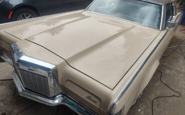 Lincoln-continental-mark-iii-1971-custom-7