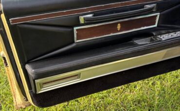 Lincoln-continental-mark-iii-1971-yellow-2