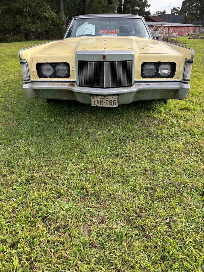 Lincoln-continental-mark-iii-1971-yellow-3