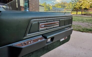 Lincoln-continental-mark-iv-1973-green-3