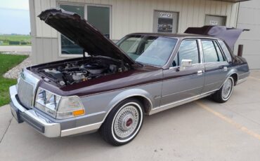 Lincoln-continental-valentino-1984-16