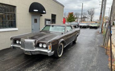 Lincoln-mark-3-1970-brown-8