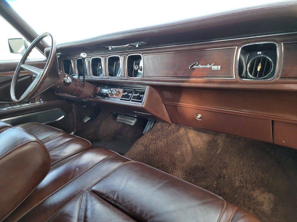 Lincoln-mark-iii-1971-10