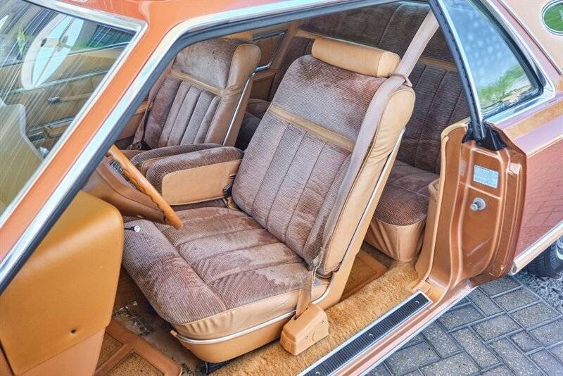 Lincoln-mark-v-1978-brown-14