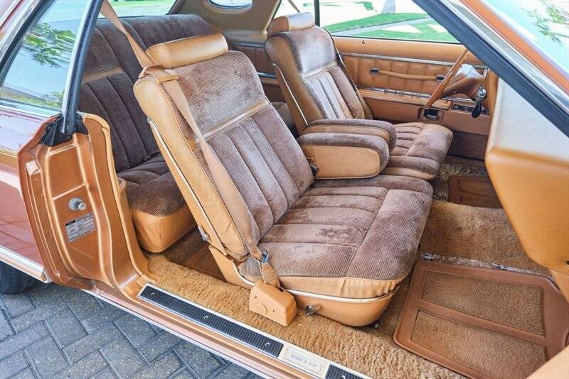 Lincoln-mark-v-1978-brown-19