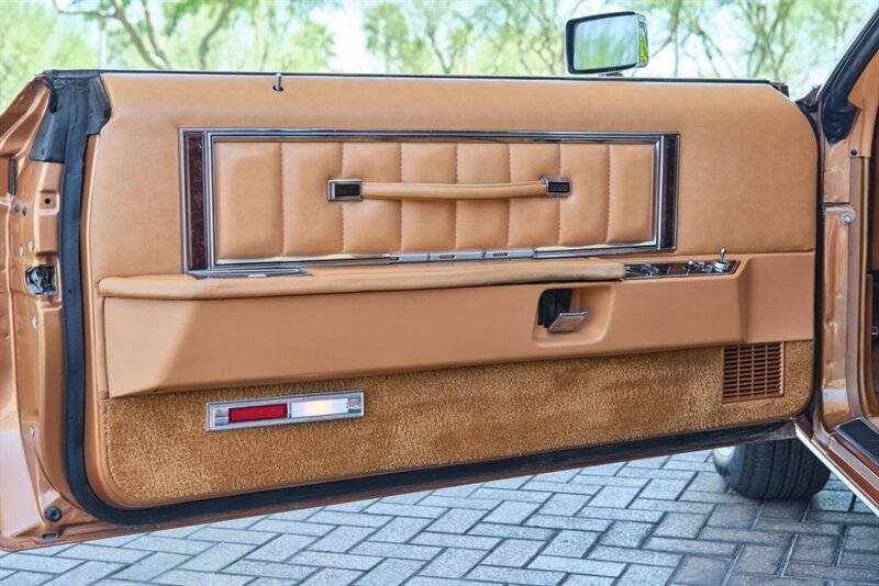 Lincoln-mark-v-1978-brown-5