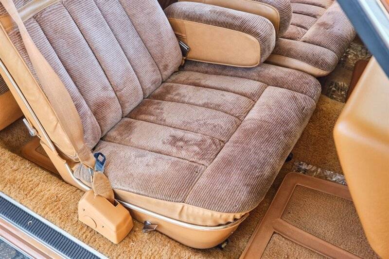 Lincoln-mark-v-1978-brown-6
