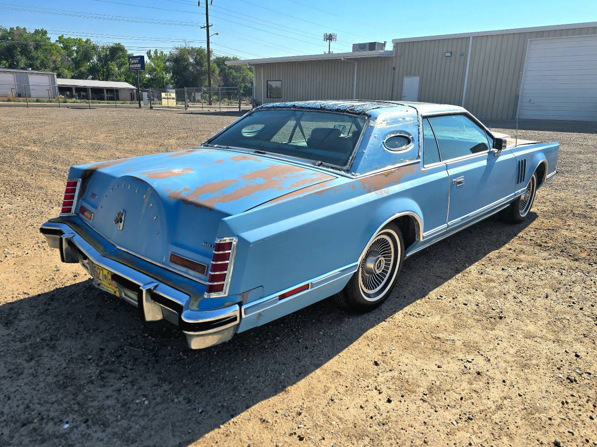 Lincoln-mark-v-1979-blue-6