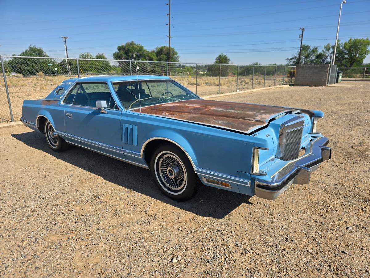 Lincoln-mark-v-1979-blue