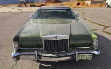 Lincoln-mark-vi-1974-green-11