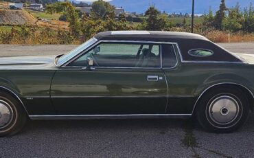Lincoln-mark-vi-1974-green-14