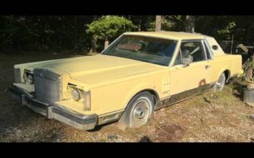 Lincoln-mark-vi-1980-yellow-8