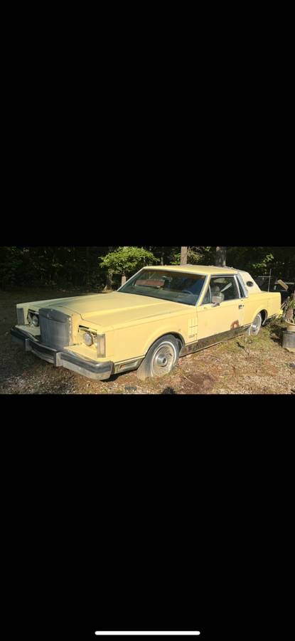 Lincoln-mark-vi-1980-yellow-8