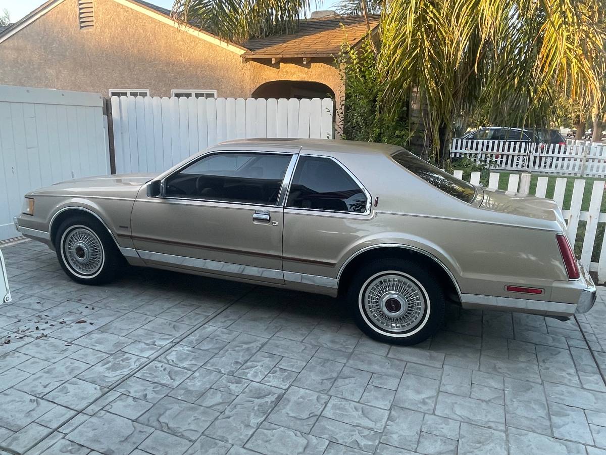 Lincoln-mark-vii-1988-1