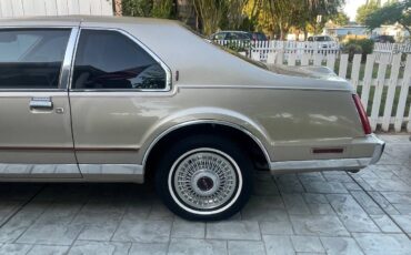 Lincoln-mark-vii-1988-2
