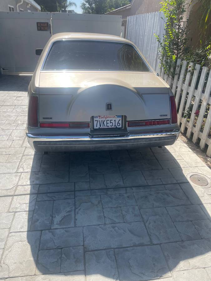 Lincoln-mark-vii-1988