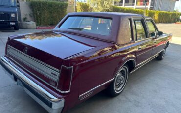 Lincoln-town-car-1988-1