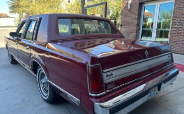 Lincoln-town-car-1988-2