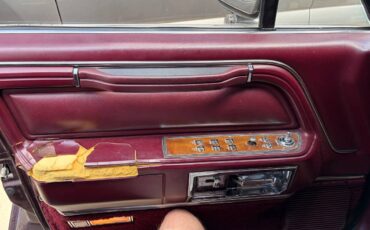 Lincoln-town-car-1989-red-13