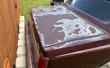 Lincoln-town-car-1989-red-4