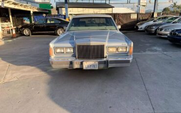 Lincoln-town-car-1989-silver-9