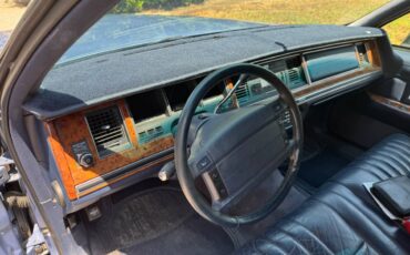 Lincoln-town-car-1994-blue-3