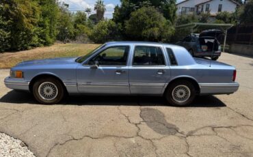 Lincoln-town-car-1994-blue-5