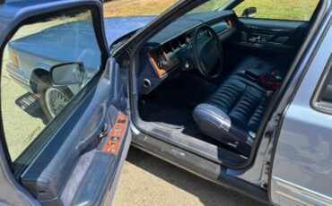Lincoln-town-car-1994-blue-7