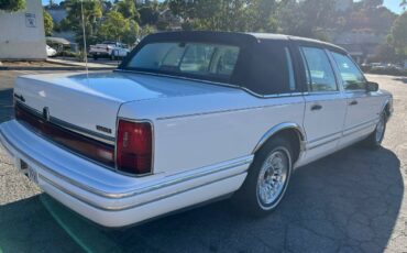 Lincoln-town-car-1994-white-13