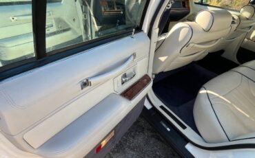 Lincoln-town-car-1994-white-17
