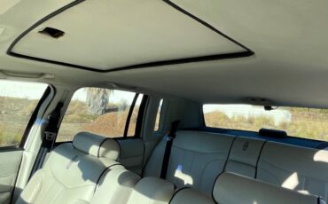 Lincoln-town-car-1994-white-19