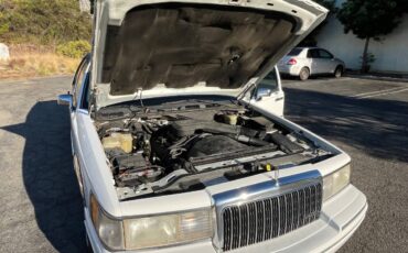 Lincoln-town-car-1994-white-20