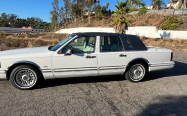 Lincoln-town-car-1994-white-23