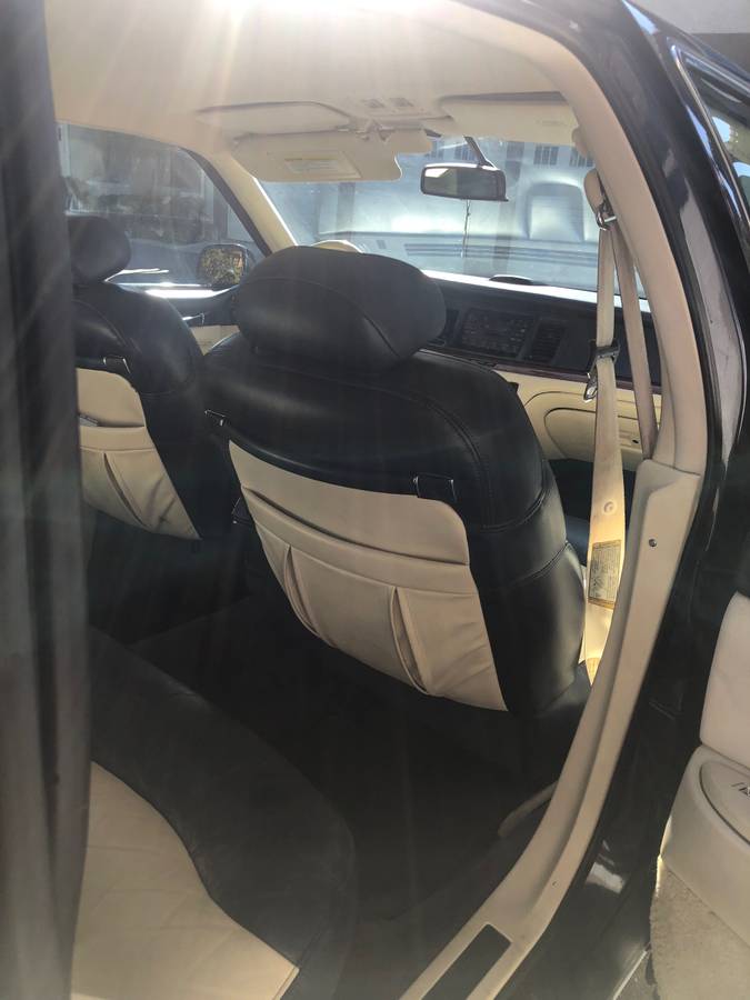 Lincoln-town-car-1995-blue-10
