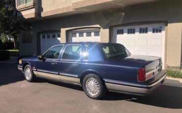 Lincoln-town-car-1995-blue-3