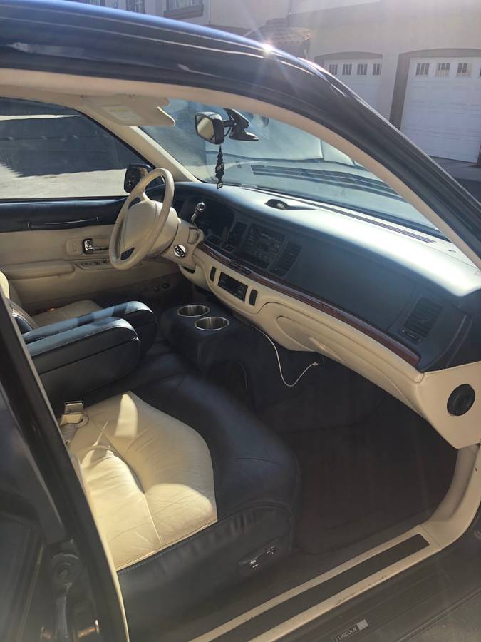 Lincoln-town-car-1995-blue-6