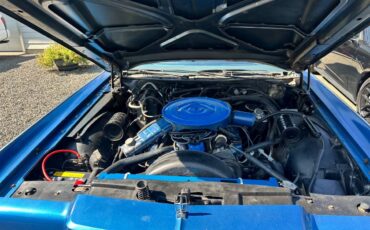 Lincoln-town-coupe-1976-blue-4