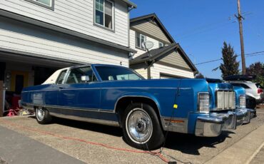 Lincoln-town-coupe-1976-blue-6