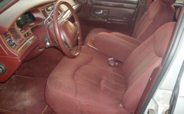 Lincoln-towncar-1996-silver-4