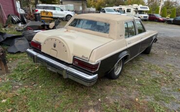 Lincoln-versailles-1979-brown-10