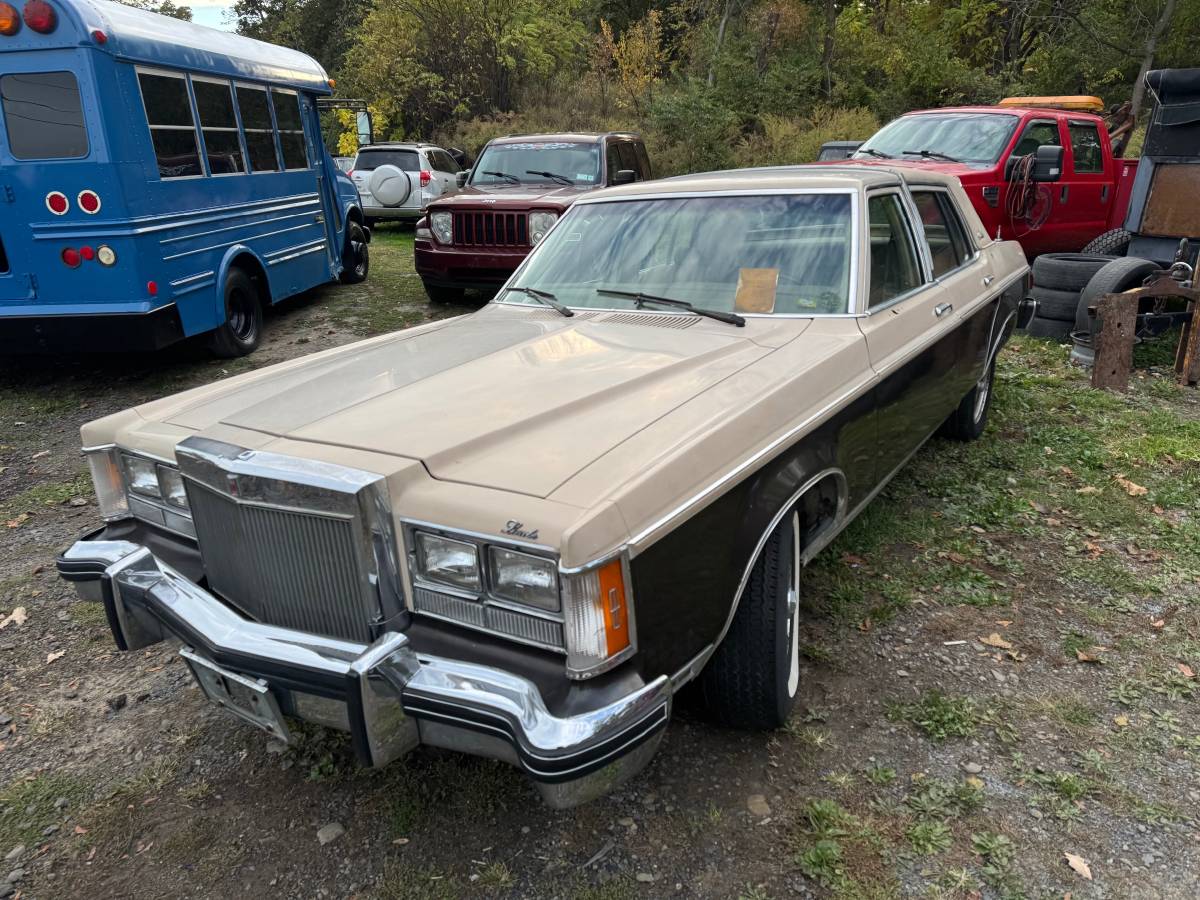 Lincoln-versailles-1979-brown-20