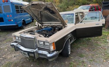 Lincoln-versailles-1979-brown-21