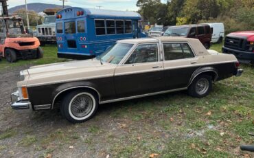 Lincoln-versailles-1979-brown