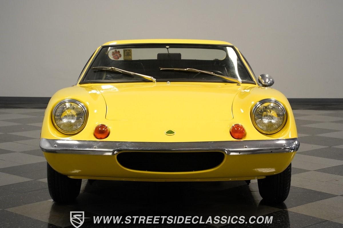 Lotus-Europa-1972-Coupe-17