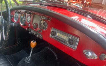 MG-MGA-1956-Convertible-10