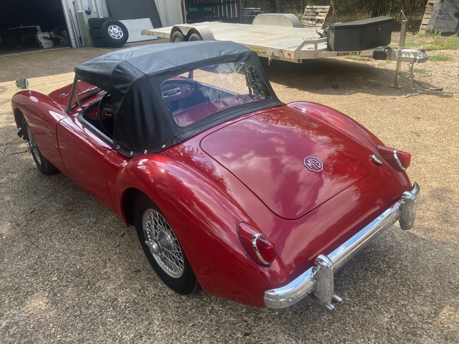 MG-MGA-1956-Convertible-2