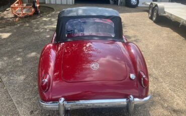 MG-MGA-1956-Convertible-3
